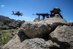 Mehmetçik teröristlere nefes aldırmıyor