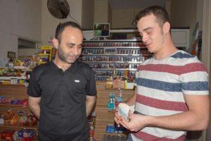 Bulduğu 2 bin 500 lirayı sahibine teslim etti