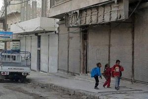 Münbiç'te esnaf terör örgütü YPG/PKK'ya karşı kepenk indirdi