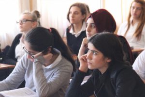 Kızların okullaşma oranı arttı