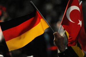 Türkiye'den Almanya'daki seçim kampanyası yasağına eleştiri
