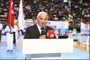 Tekvando Federasyonu Asbaşkanı Uzun istifa etti
