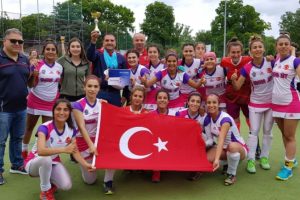 Hokeyin sultanları Avrupa şampiyonu oldu