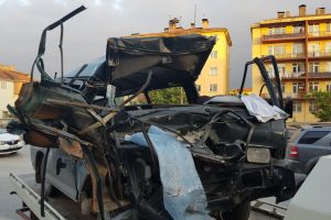 Kocaeli'de trafik kazası: 2 ölü