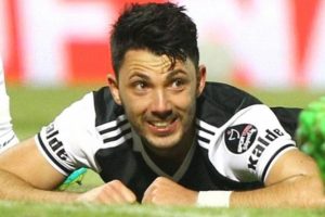 Tolgay Arslan da satılıyor!