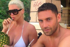 Dusko Tosic eşiyle Antalya'da tatilde