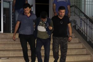 Polisin dikkati yaşlı kadının 60 bin lirasını kurtardı