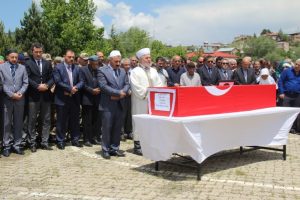 Şehit polis son yolculuğuna uğurlandı