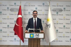 İYİ Parti Niğde milletvekili adayı, adaylıktan çekildi