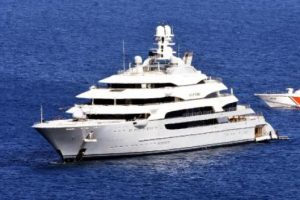 Rus çelik kralı 144 metrelik yatıyla Bodrum'da