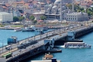 Haliç'teki iki köprü bir süre trafiğe kapatılacak