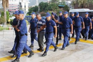 Gayrimenkul dolandırıcılığına 12 tutuklama
