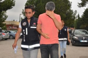 13 ilde FETÖ operasyonu: Çok sayıda askere gözaltı