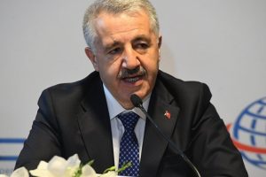 Ulaştırma Bakanı Arslan'dan döviz açıklaması
