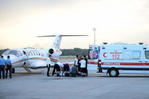 Ambulans uçaklarla 12 bine yakın hasta taşındı