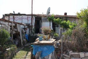 Tek odalı evden yardım feryadı
