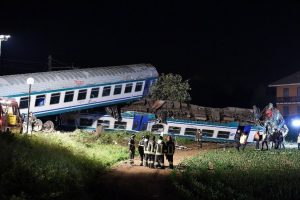 İtalya'da tren kazası: 2 ölü, 18 yaralı