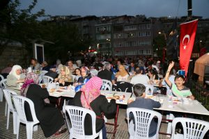 Bursa Emir Sultan'da ramazan bereketi