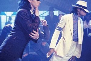 Michael Jackson'ın 45 derecelik duruşunun sırrı çözüldü
