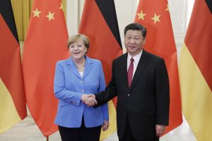 Merkel, Çin Devlet Başkanı Xi Jinping ile görüştü