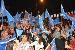 Kerkük'te Türkmenlerin seçim protestosu sürüyor
