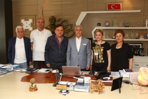 Bursa'da Ataevler Mahalle Komitesi sorunları Bozbey ile görüştü