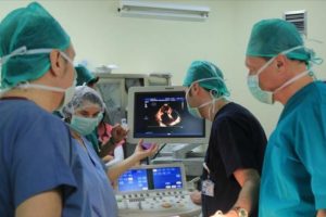 Açık kalp cerrahisinde 'küçük kesi' dönemi
