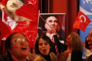 Yasaklar 1.4 milyon seçmeni nasıl etkiliyor?