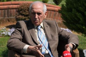 Özkan Sümer: ''2 gün içinde takıma yerli bir hoca katılacak''