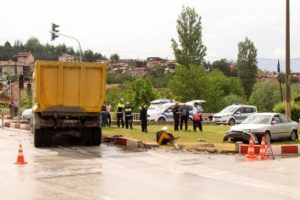 Yemin törenine giden aile kaza yaptı: 5 yaralı