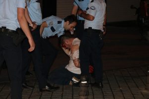 İstanbul'da bıçaklı kavga 1'i ağır 2 yaralı