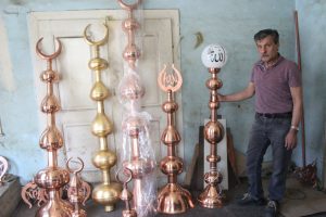 Bursa'da 70 Yaşında gençlerin yapacağı işi yapıp para basıyor