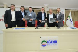 Bursa'dan Iğdır ve Doğubazıt'a kardeşlik köprüsü kuruldu
