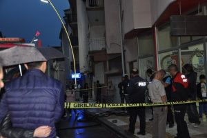 3 yaşındaki çocuk yangında öldü
