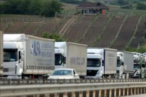 Kapıkule'de 15 kilometrelik çile!