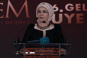 ''Kadınlarımız 15 yıl öncesine göre çok daha iyi bir durumdalar''