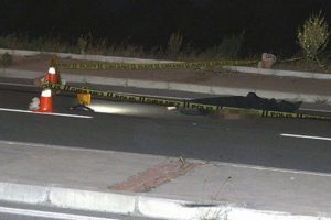 Korkunç kazada 50 metre sürüklendi!