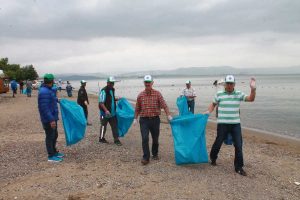 Bursa Gemlik ilçesinde sahil temizliği yapıldı