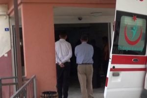 Liseliler arasında bıçaklı kavga: 1 ölü