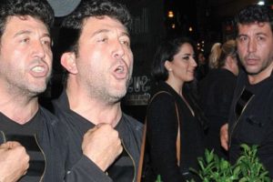 Emre Kınay hakkında çıkan 'öldü' iddialarına ateş püskürdü