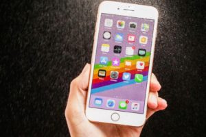 2018 iPhone modelleri için ilginç hamle!