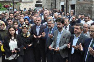 Bursa Ak Parti seçim startını İshakpaşa'dan Verdi