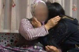 'Mezarlıktaki kız'ın ailesi ateş püskürdü!