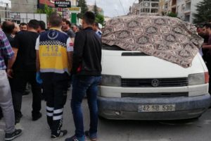 Kırmızı ışıkta infaz!
