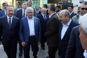 Başbakan Yıldırım muhtarlarla bir araya geldi