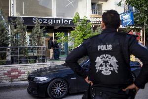 Ankara'da çok sayıda adrese baskın ve gözaltı!