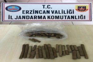 Mont astarından 75 bin TL'lik uyuşturucu çıktı!