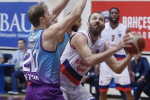 Bahçeşehir Koleji seride 2-1 öne geçti