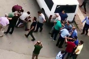 Batman'da 'yol verme' gerginliği