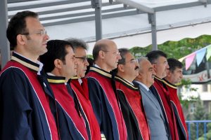 Tıp profesörünün mezuniyet heyecanı